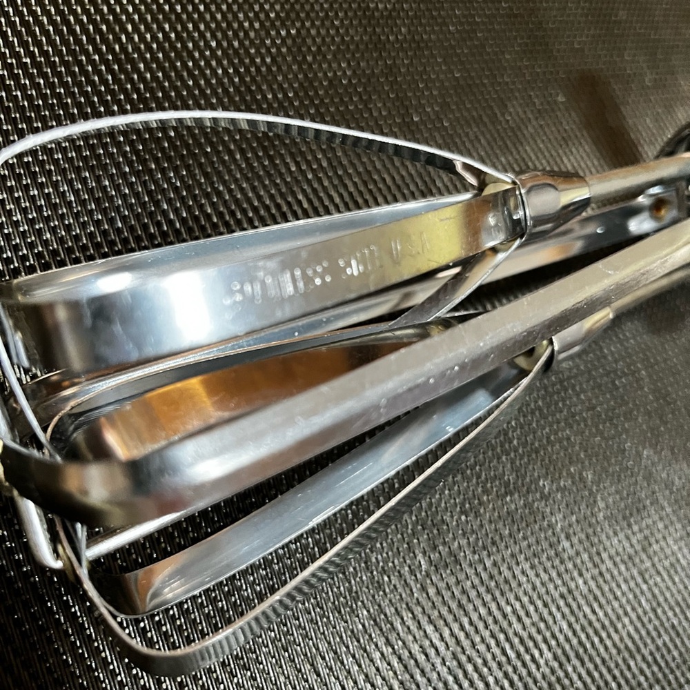 Vintage Handheld Egg Beater Stainless Steel made in USA - Picture 4 of 5